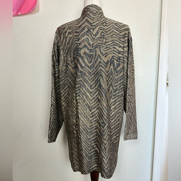 Carter & Teri Abstract Silk Tunic Button Down Blouse Women’s Size L - Picture 4 of 8